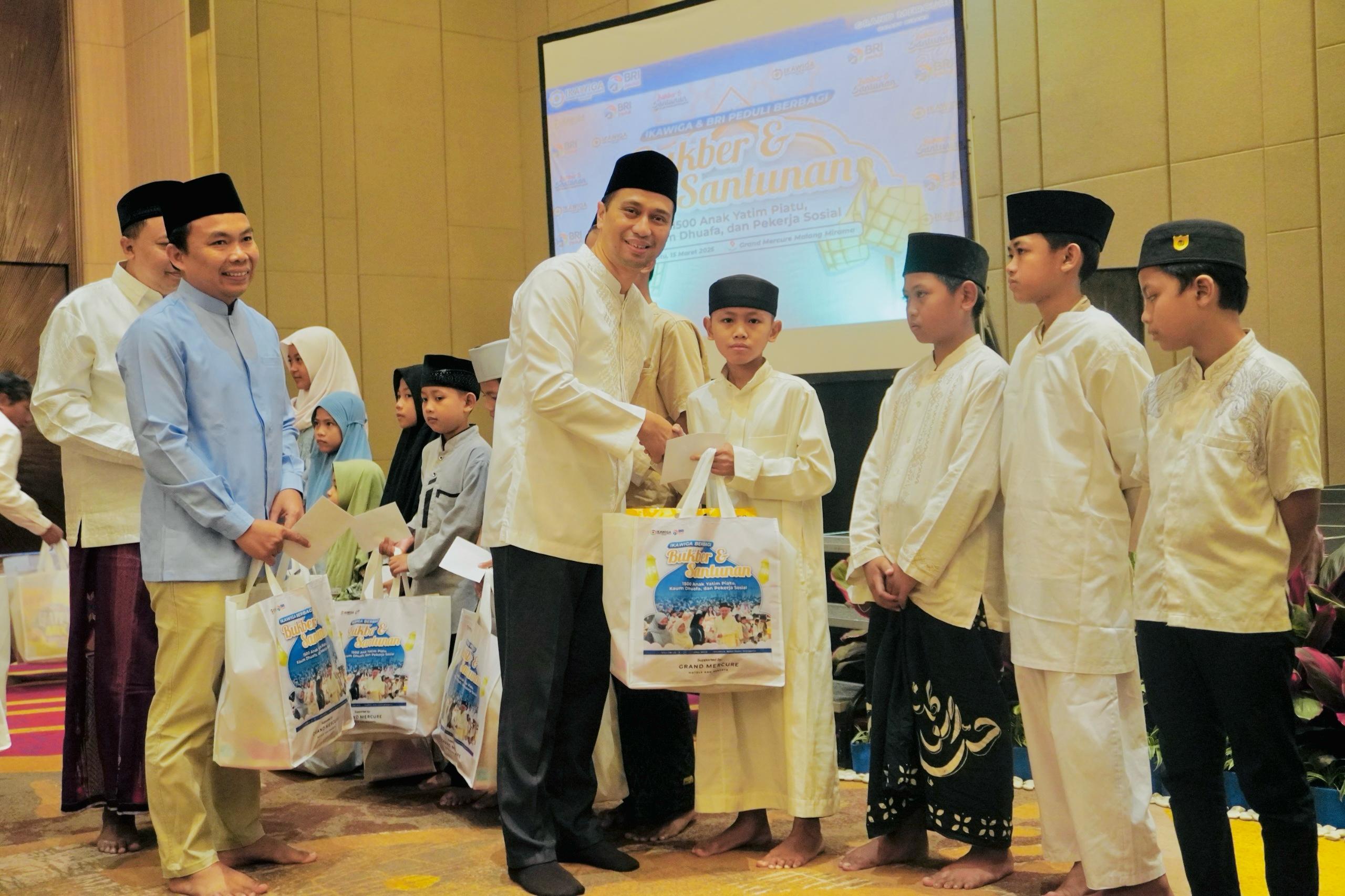 1500 Anak Yatim dan Dhuafa dapat santunan Grand Mercure Malang Mirama bersama IKAWIGA dan BRI
