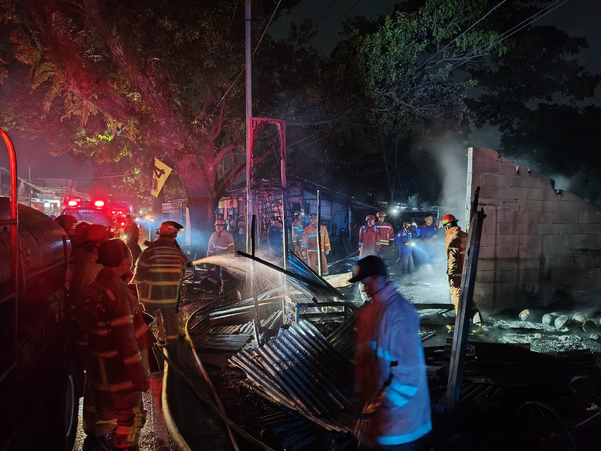 lima bedak di Kedungkandang Malang ludes terbakar