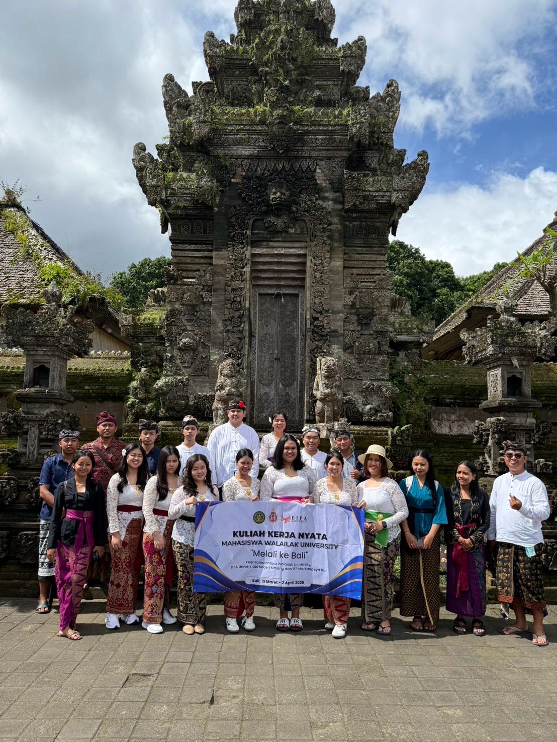Potret Kehidupan Adat Bali di Desa Penglipuran