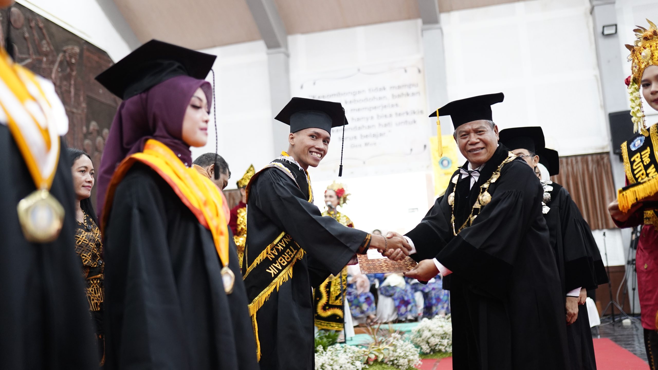 Diva Cahyo Pradana wisudawan terbaik unikama
