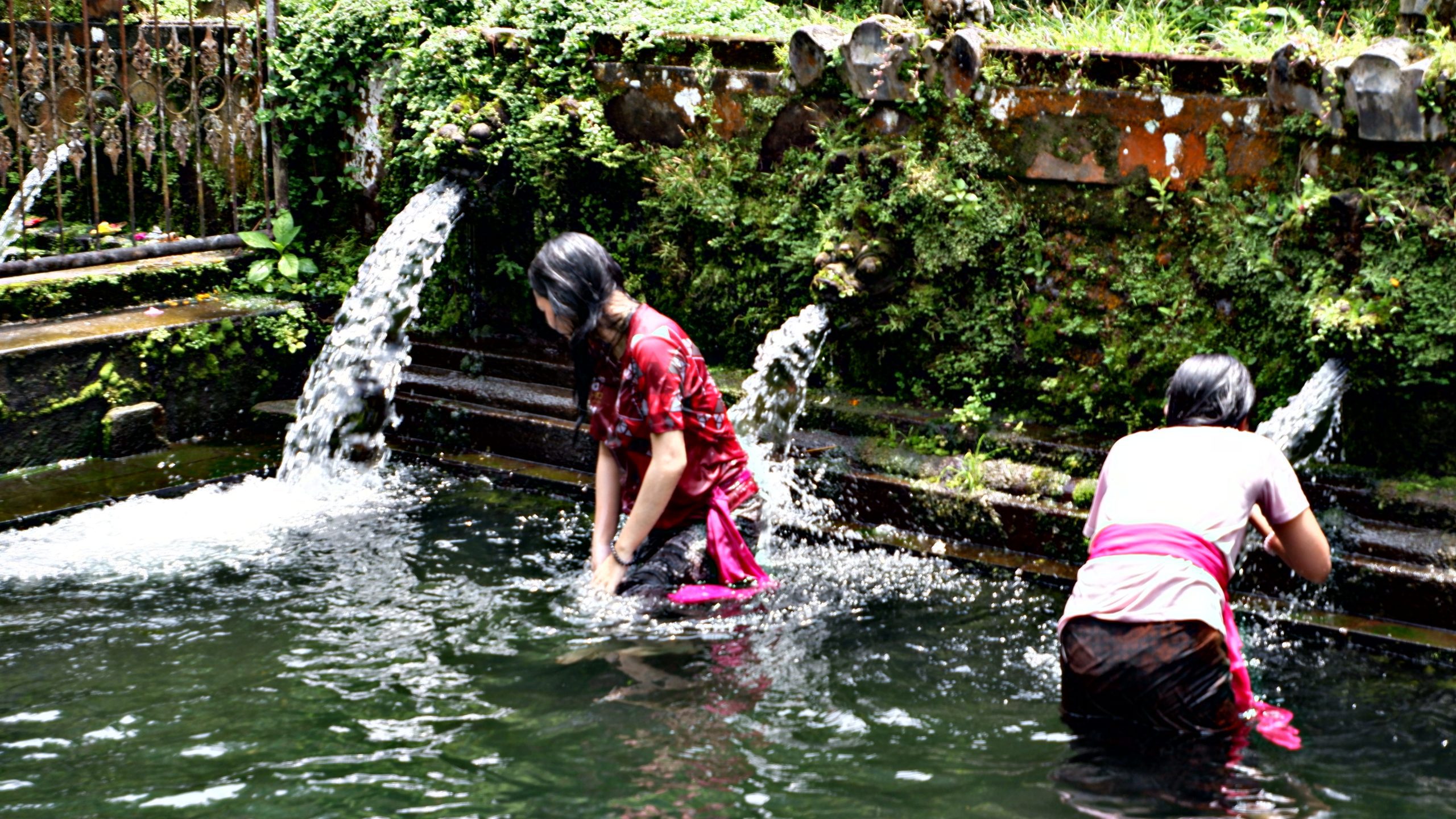 Budaya Melukat di Bali