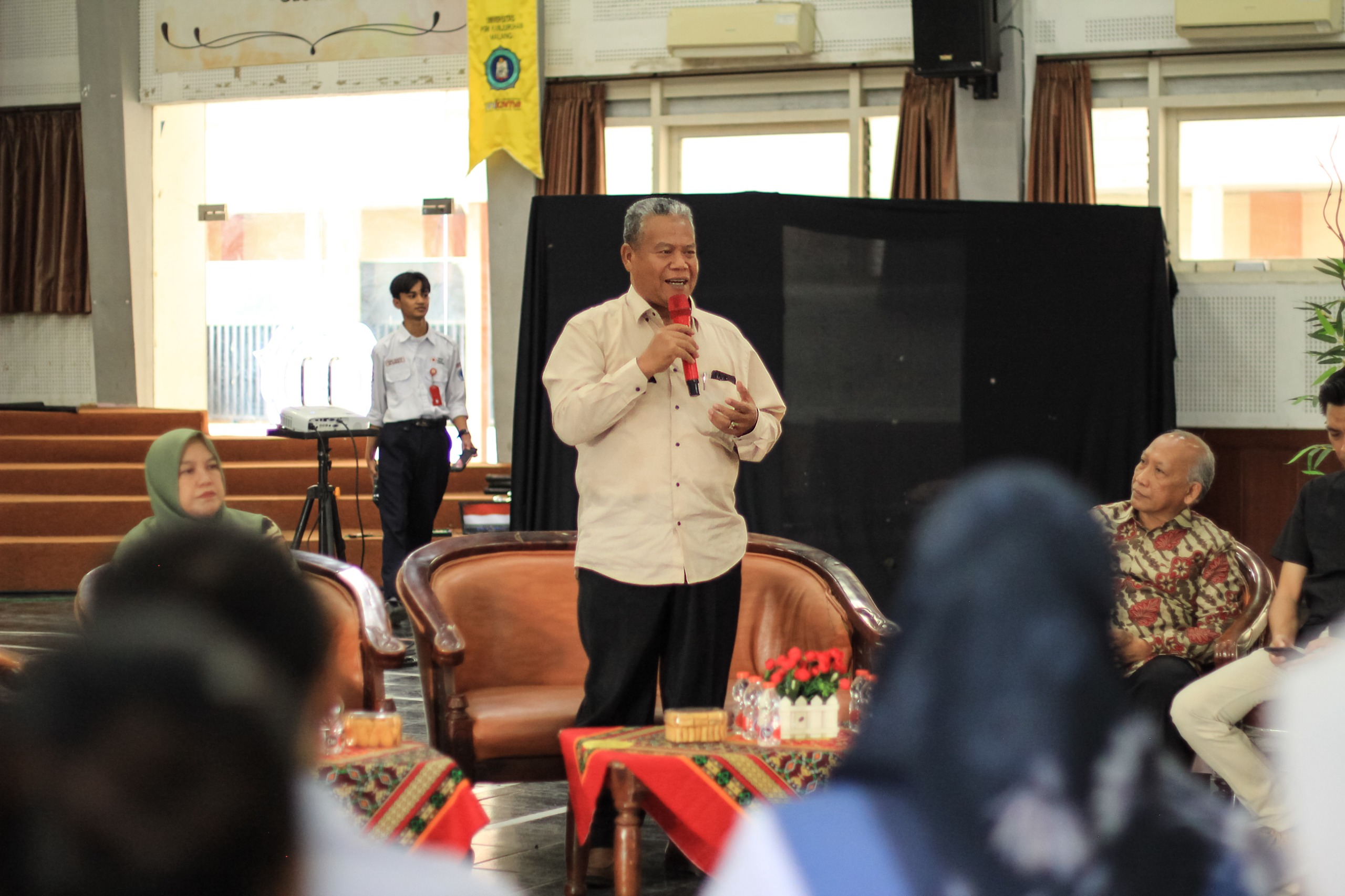 Unikama Sumbang 1000 Kantong Darah