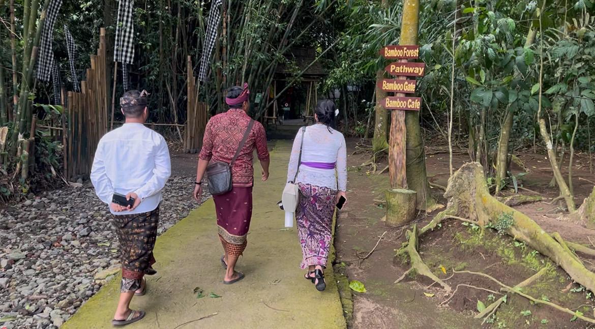 Potret kehidupan adat Bali di Desa Penglipuran