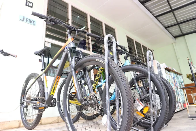 Toko Sepeda di Malang