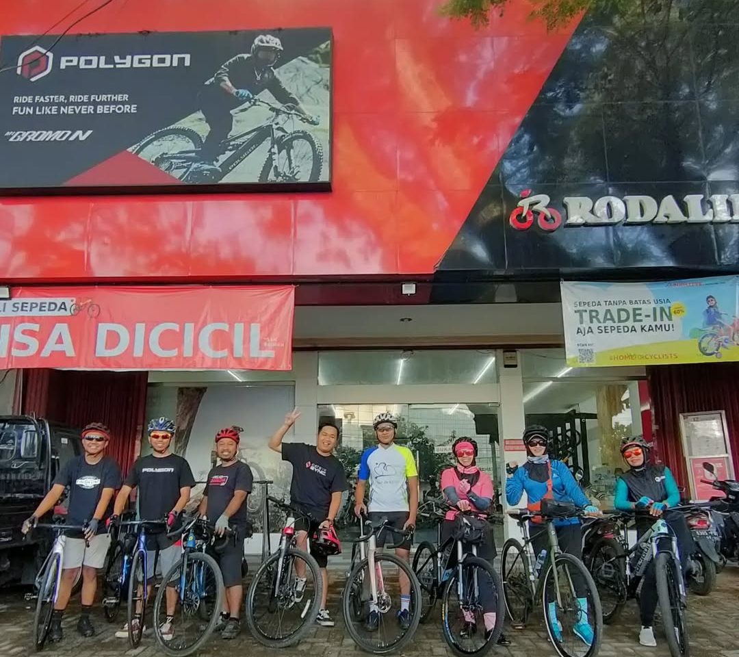 Toko Sepeda di Malang