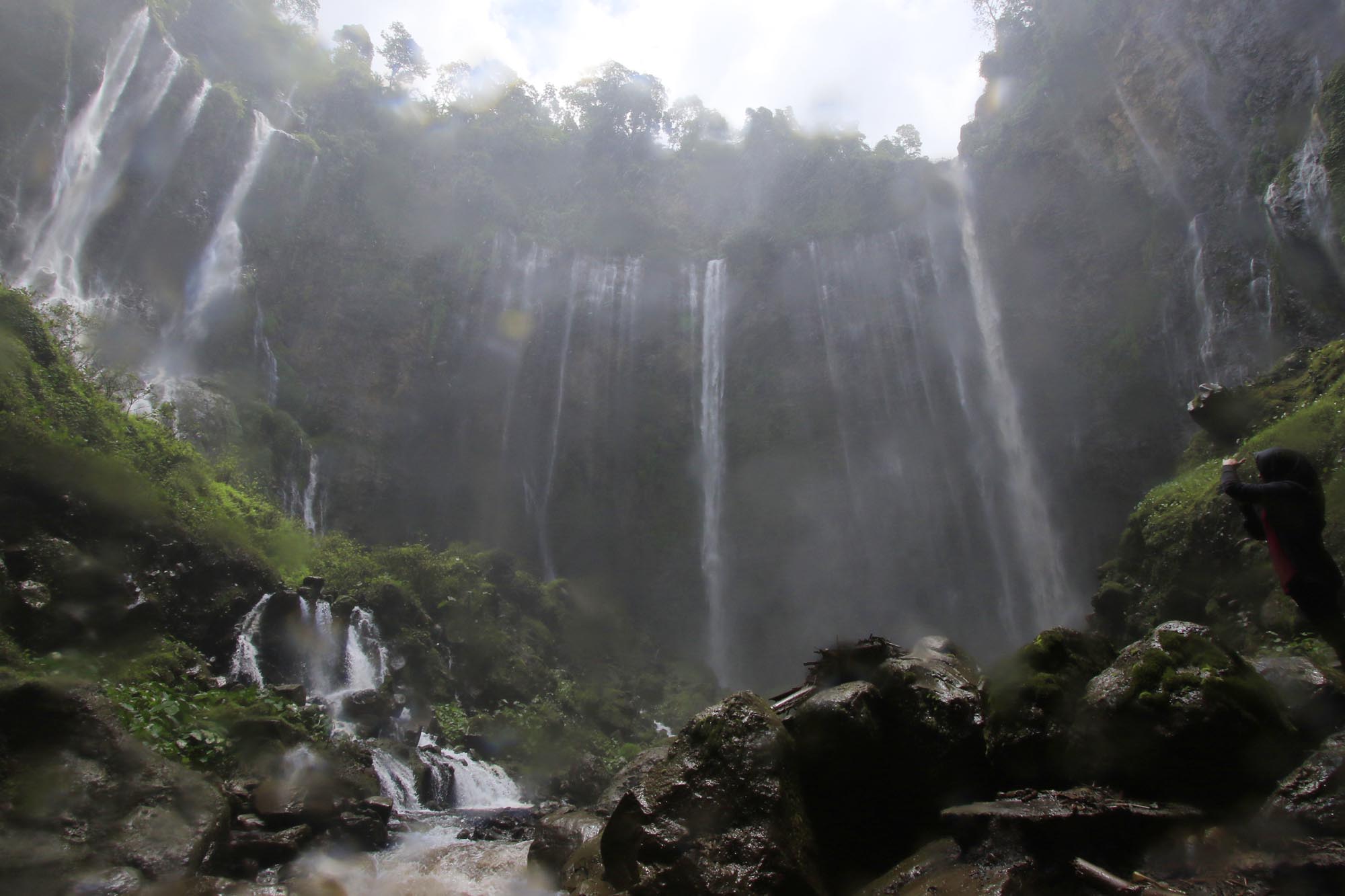 Coban sewu atau tumpak sewu