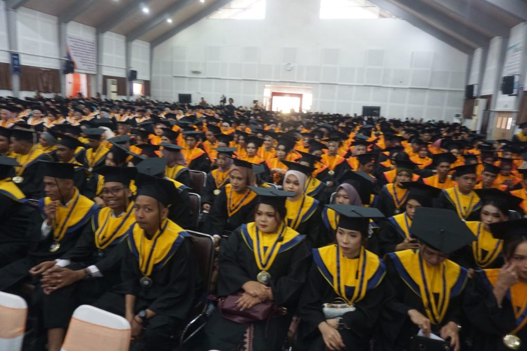 wisuda unikama 