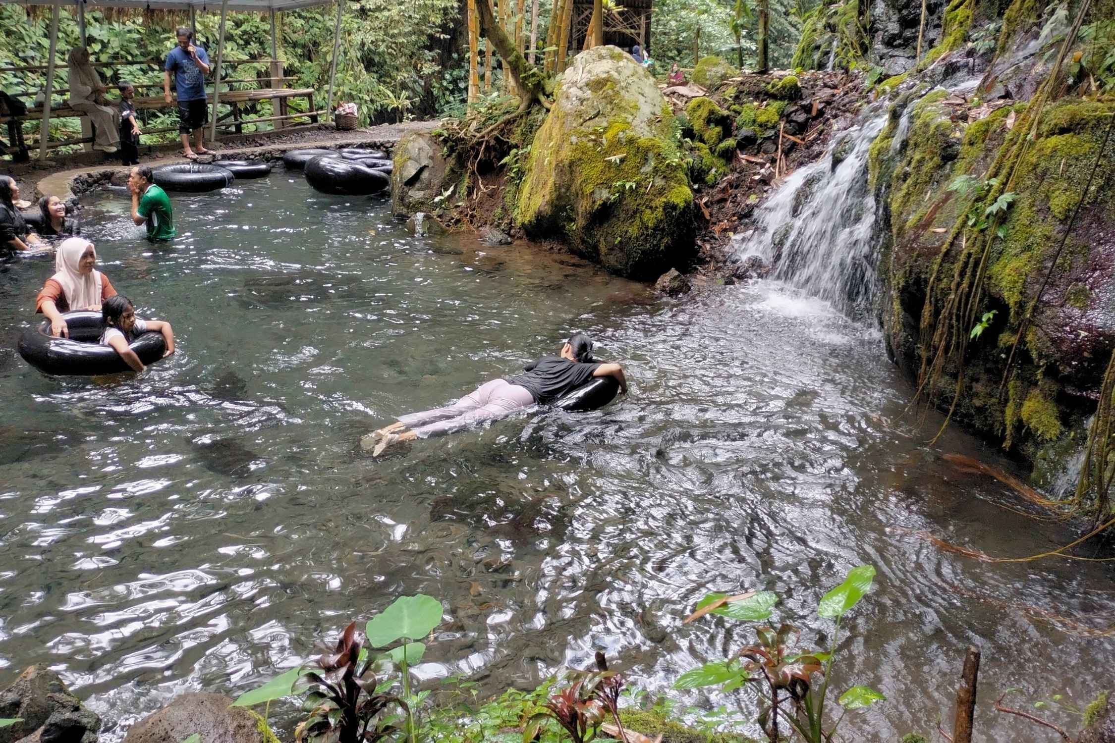 Air terjun sumber telu