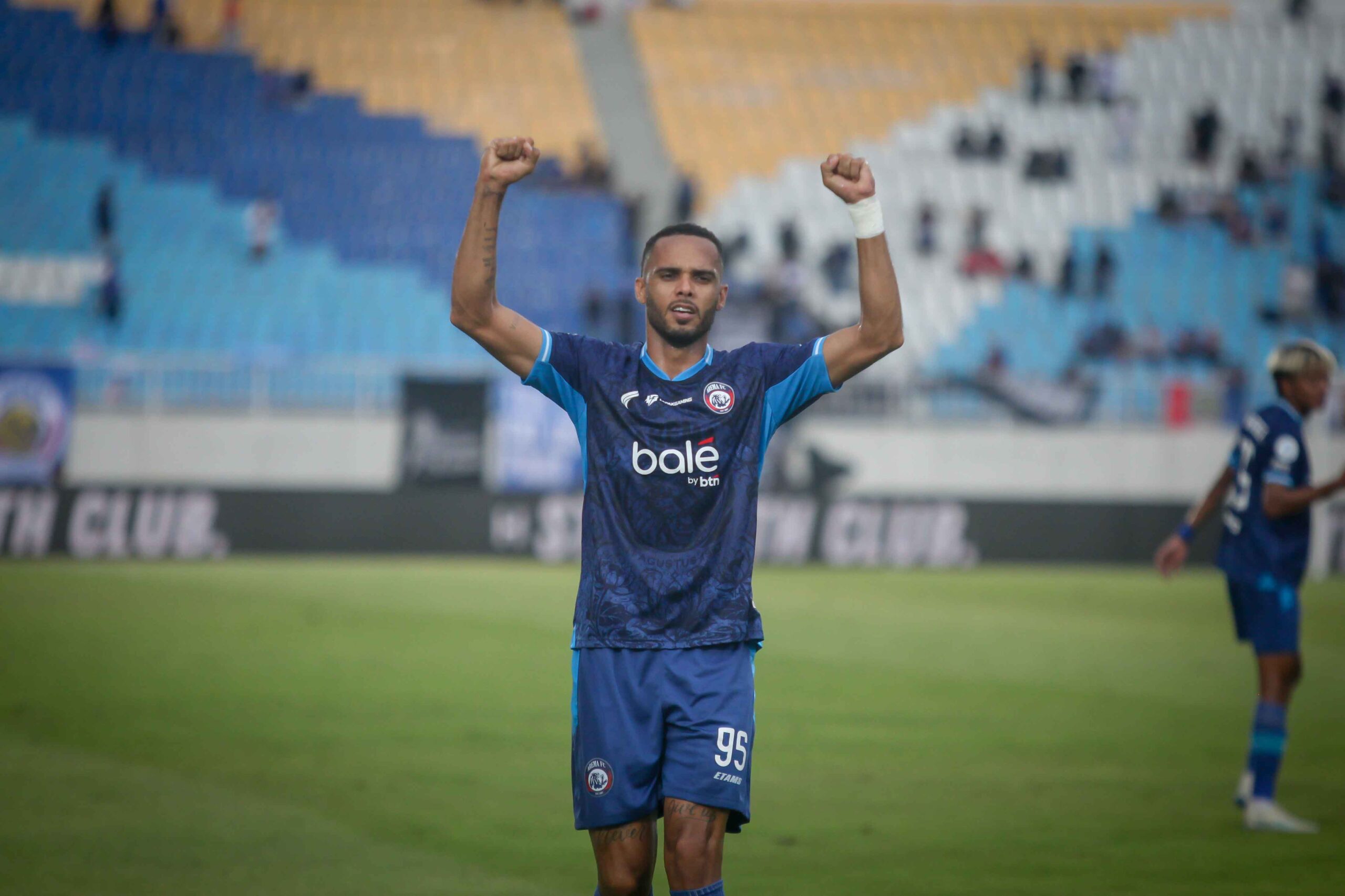 Arema fc menang